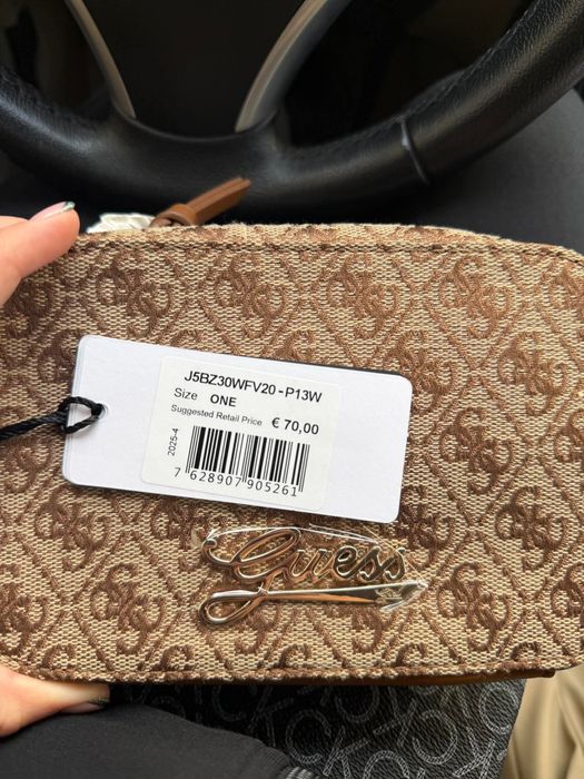 Чисто Нова Чанта на Guess