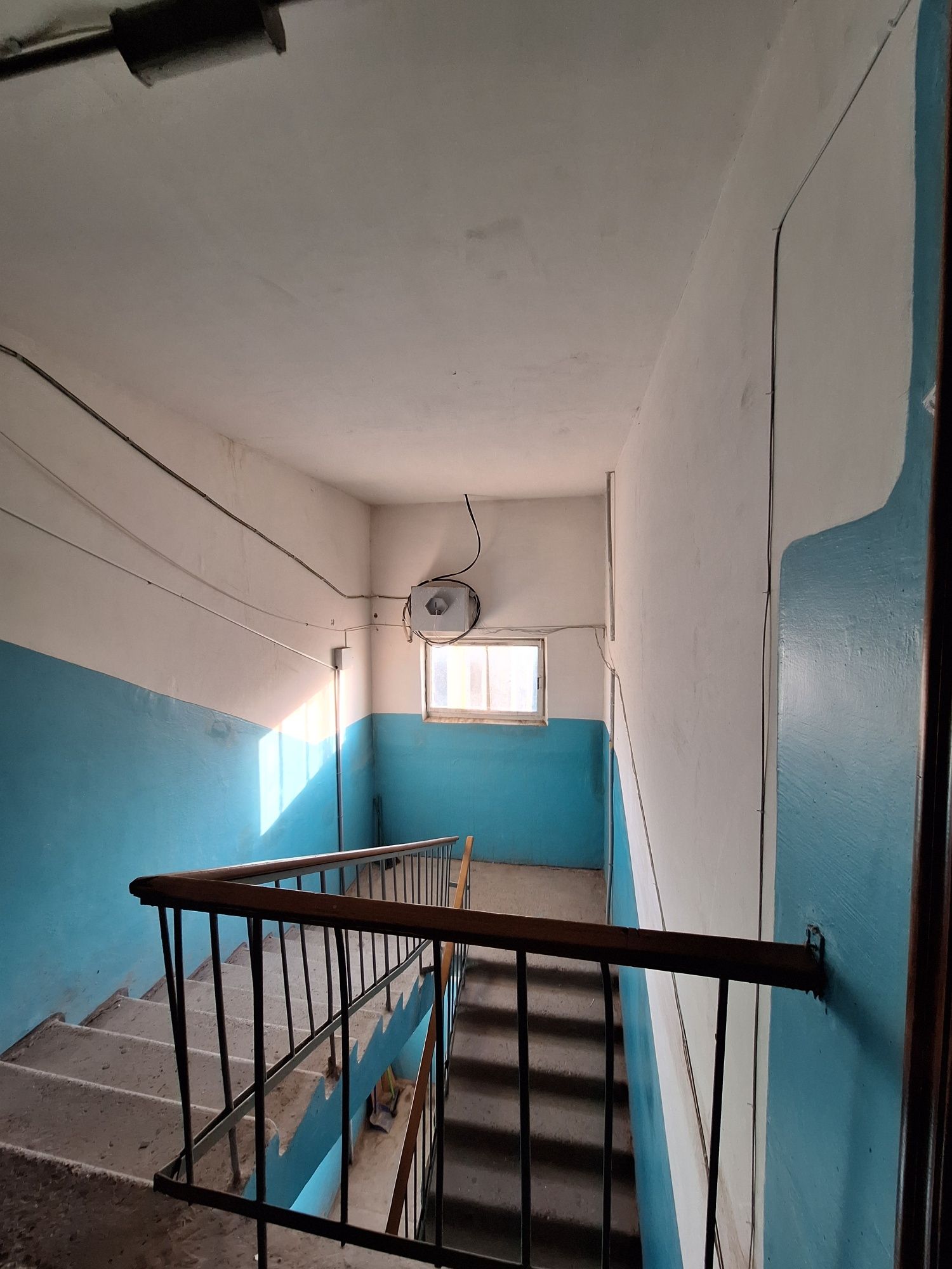 Продаётся 2 комн, Универмаг