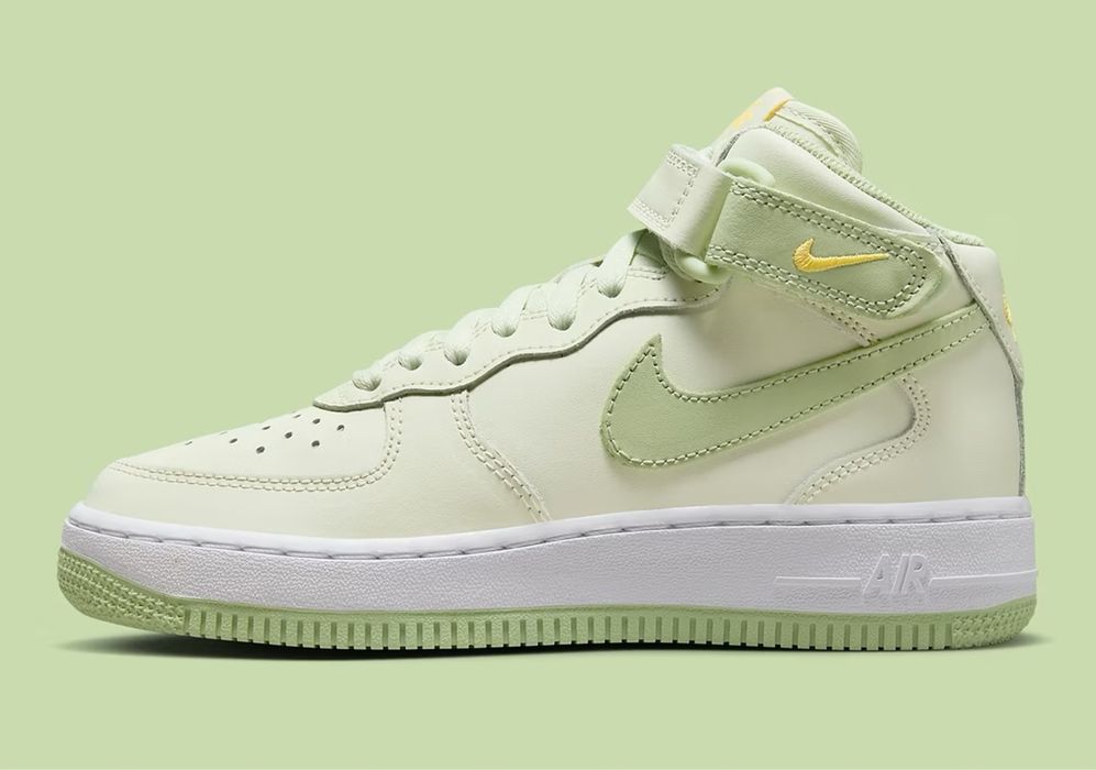 Nike Air Force 1 Mid SE See Glass