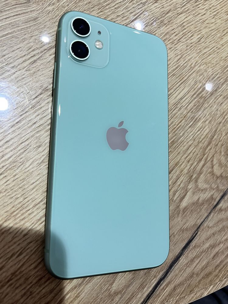 iPhone 11 128Gb                     .