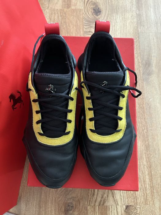 Vând Puma x Ferrari NitefoxGT