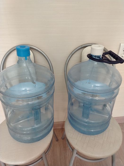 Продам бутыли пластиковые 20л 3 шт