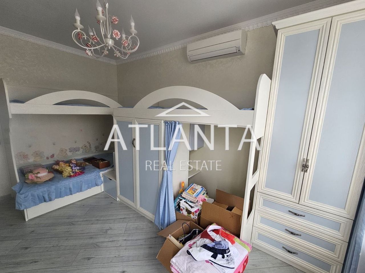 Продава се Тристаен апартамент в к.к. Златни пясъци - 119 кв.м за 1673 €/кв.м - Снимка #9