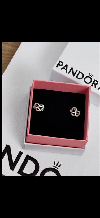 Пандора обеци Pandora