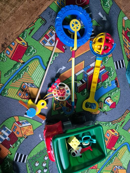 Vand jucarii ...multe si functionale si frumoase si utile