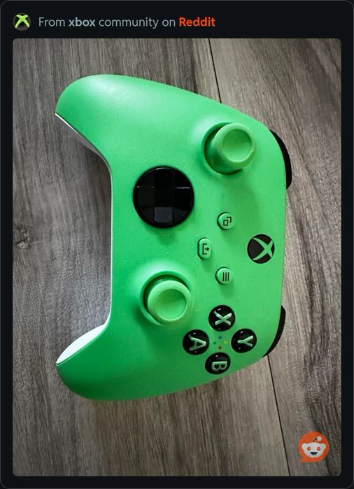 Xbox Series X с два контролера - като нова (неизползвана)