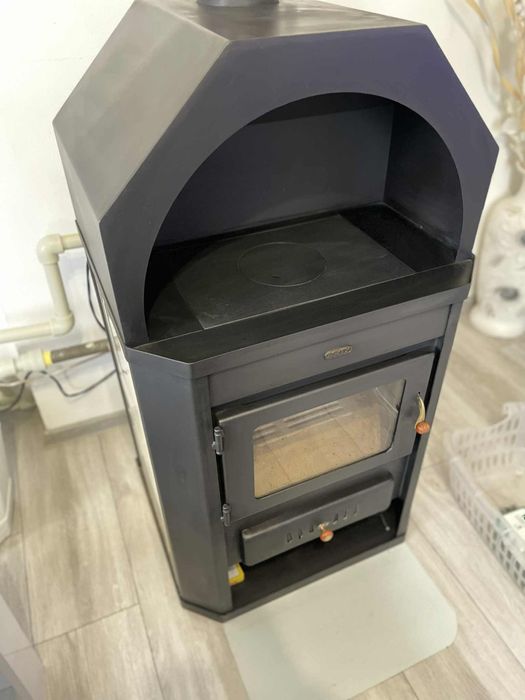 Камина Прити с водна риза