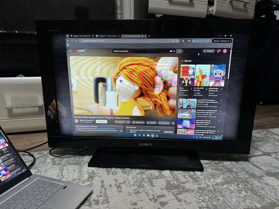 Продам телевизор sony KLV-32BX300