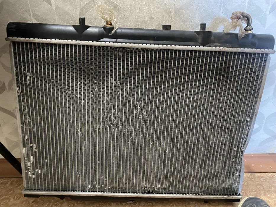 Продам родиятор      От поджеро