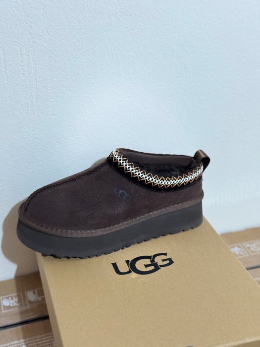 Vând UGG Tazz II noi