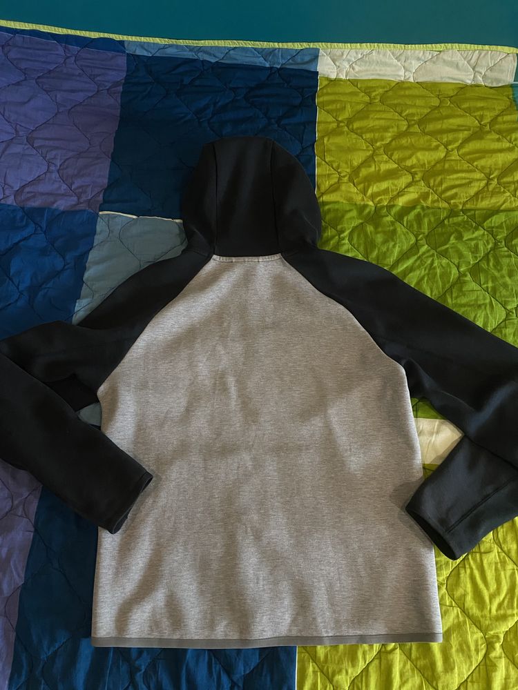 Nike Tech Fleece OG version
