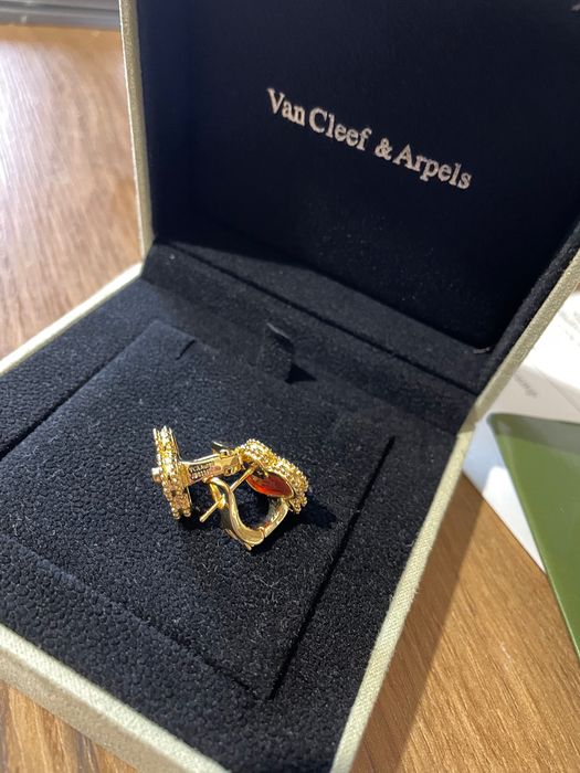 Van Cleef & Arpels - Cercei Gold Red Diamond
