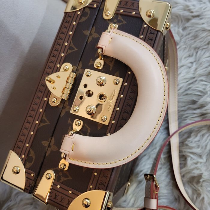 Louis Vuitton trunk дамска чанта