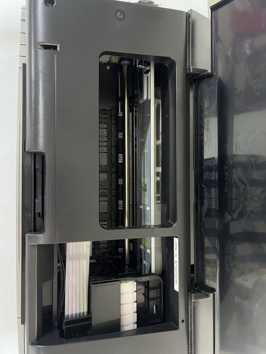 Принтер Epson L805 в отличном состоянии.