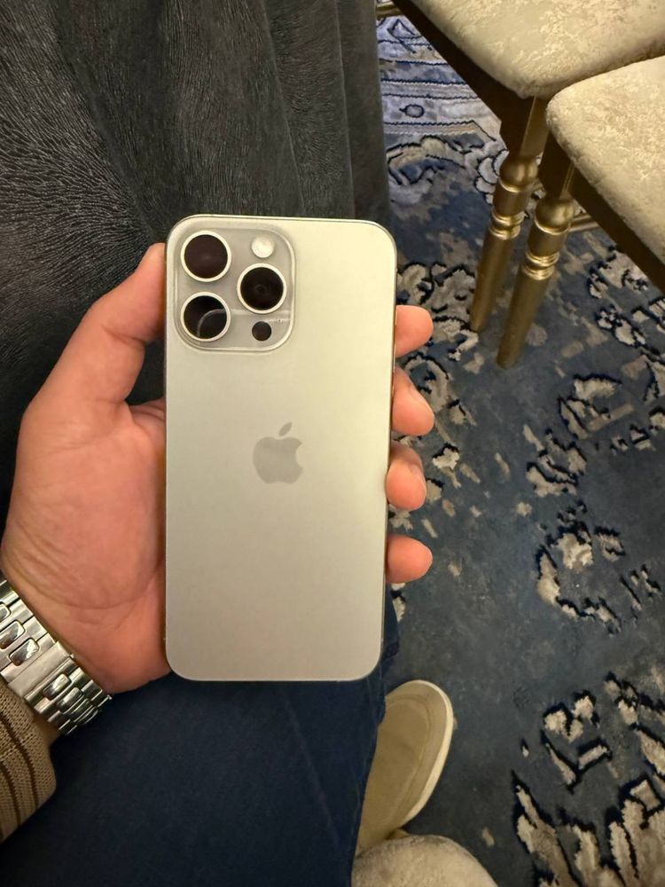 Iphone 15 pro max holati ideal LL/A 256 emkost 93