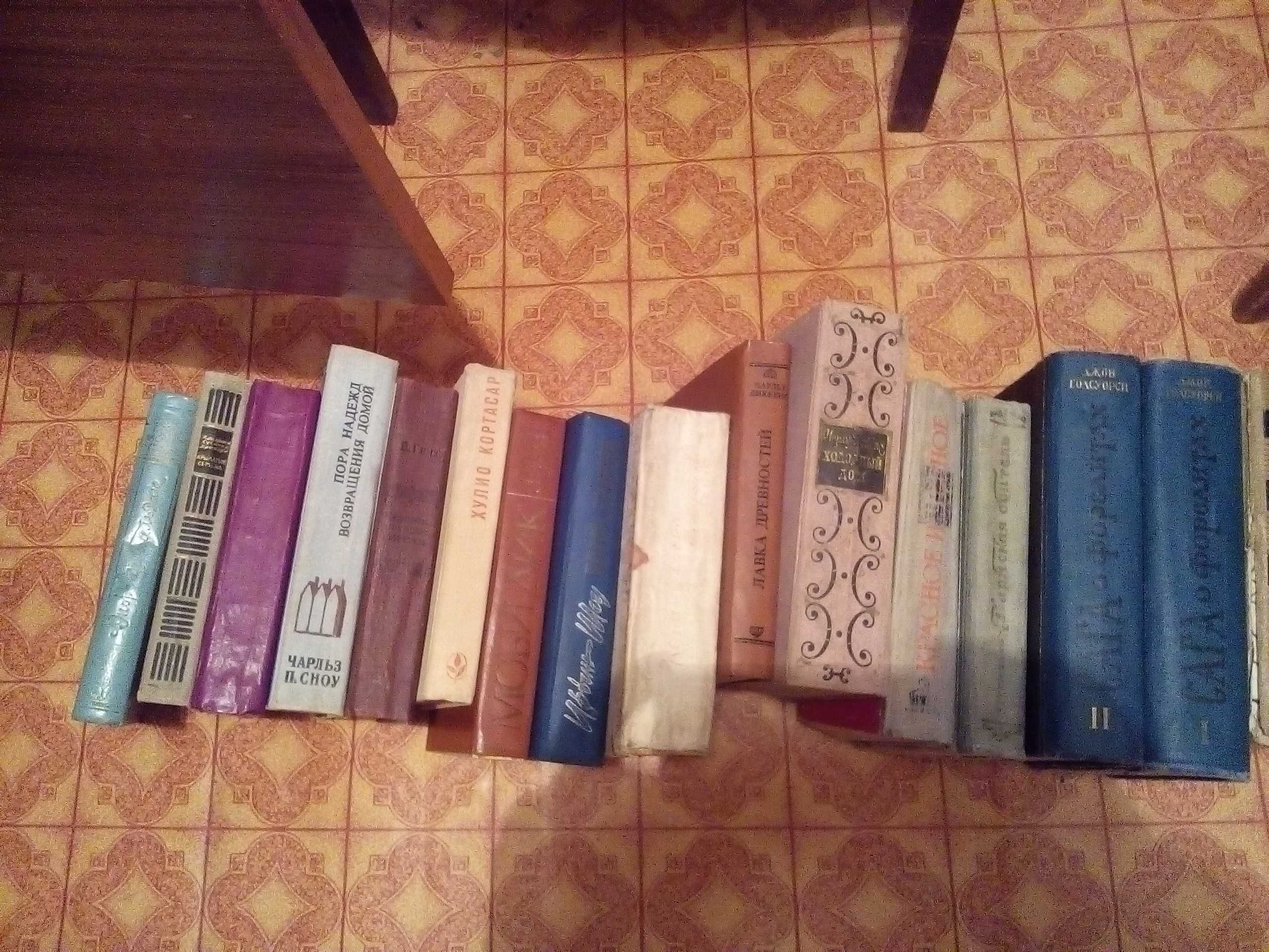 Продам подписные издания и отдельные книги, изданные в СССР