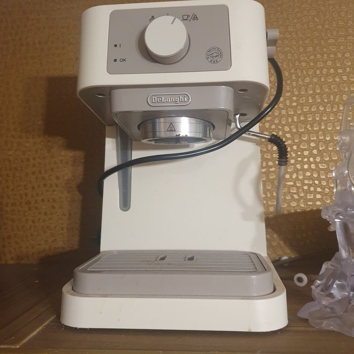 Продам кофемашину,отлично работает