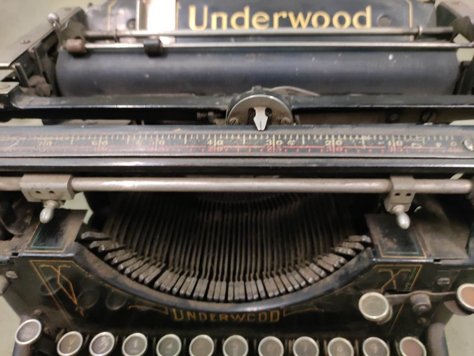 Продавам американска пишеща машина Underwood No. 5