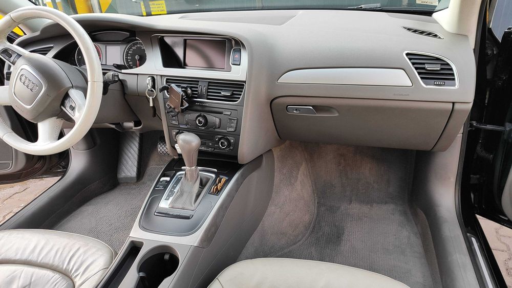 Audi A4 B8, V6 Model deosebit