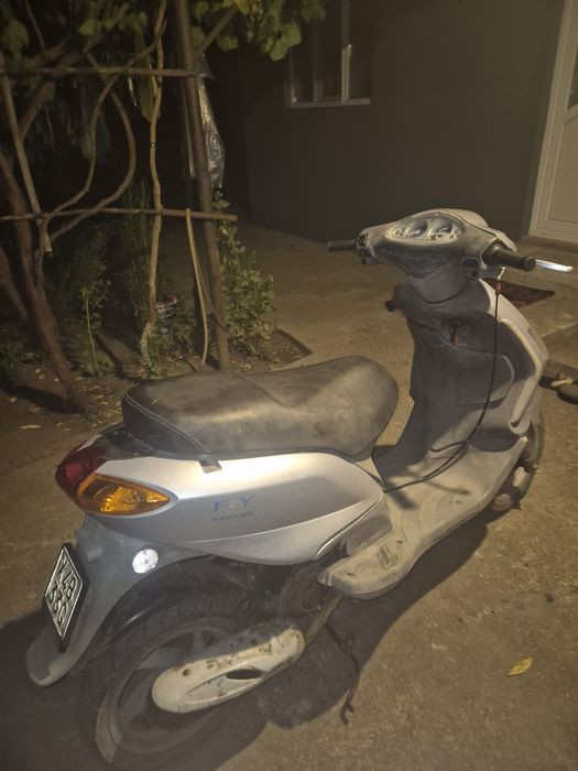Scuter piaggo fly 80cc 2t