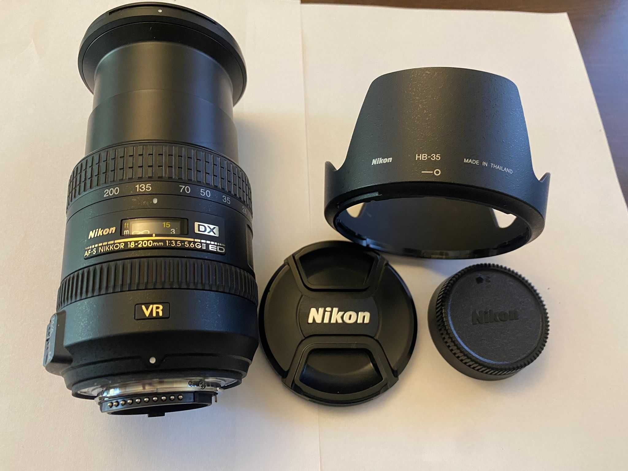 Nikon AF-S DX NIKKOR 18-200mm f/3.5-5.6G ED VR II