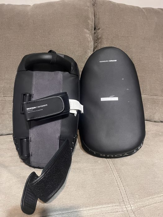 Scut kick-box folosite de 2 ori