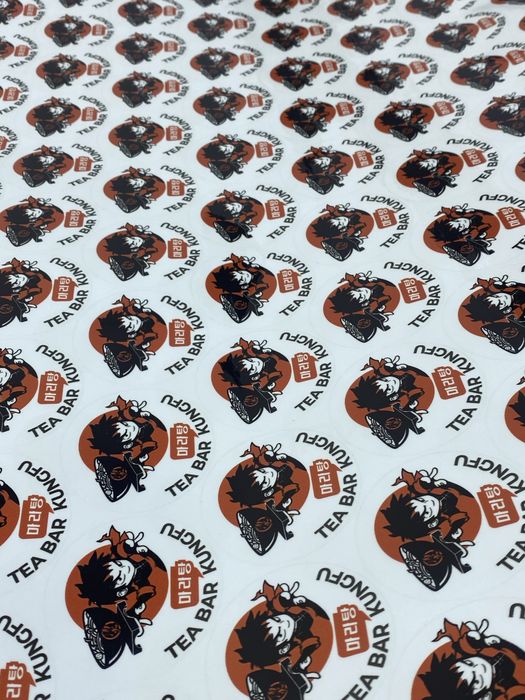 Прозрачные наклейки на заказ