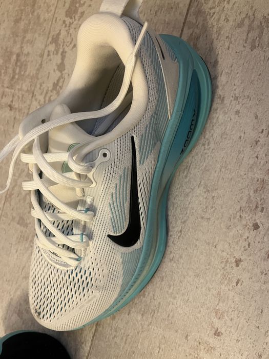 Маратонки Nike Vomero