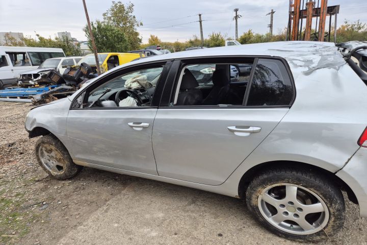 Capitonaj hayon 1K9867605B Volkswagen VW Golf a 6-a generatie