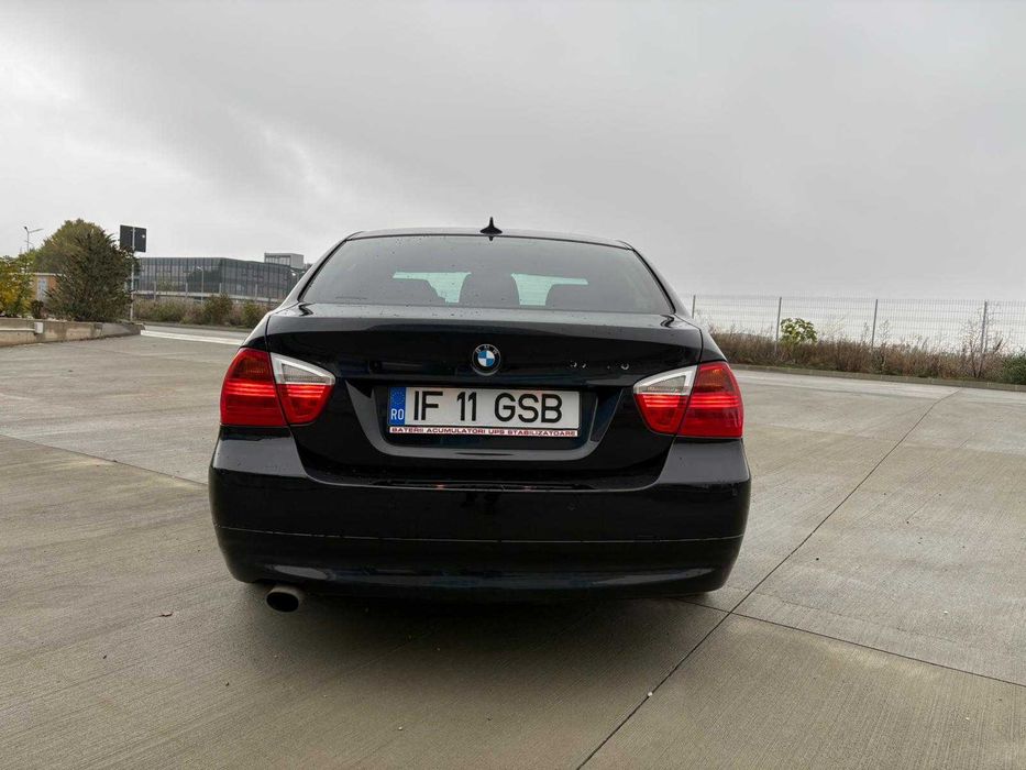 BMW Seria 3 320D E90 - Full Intretinut - Trapa/Xenon/Scaune Piele