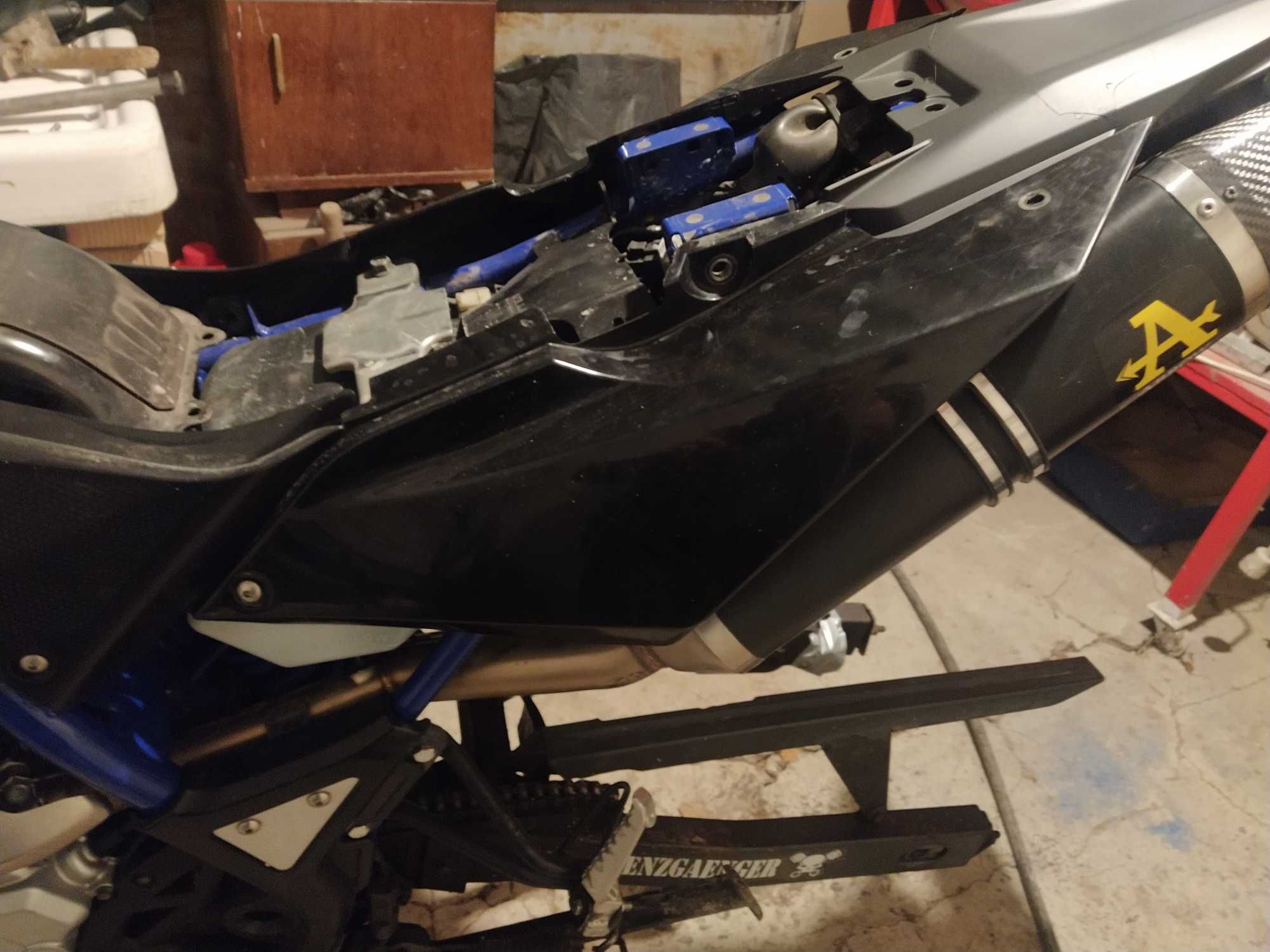 YAMAHA WR 125 X 2016 панел страничен пластмасов