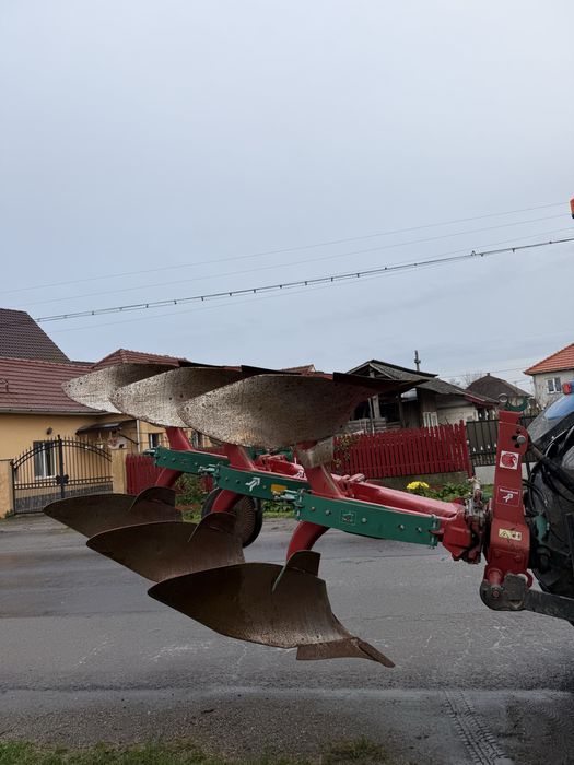 plug reversibil 3 brazde kverneland