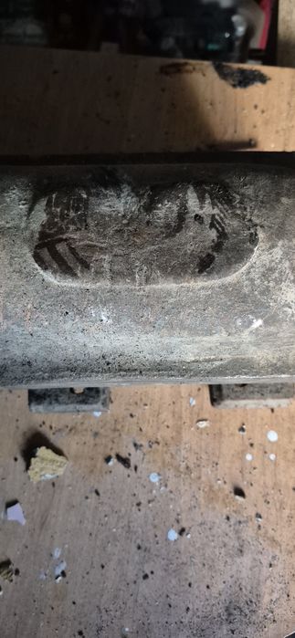 Менгеме  масивно