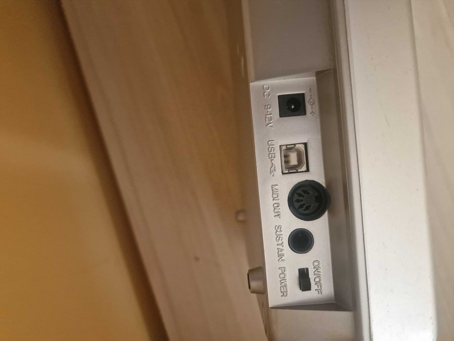 M-Audio Keystation 49e MIDI контролер