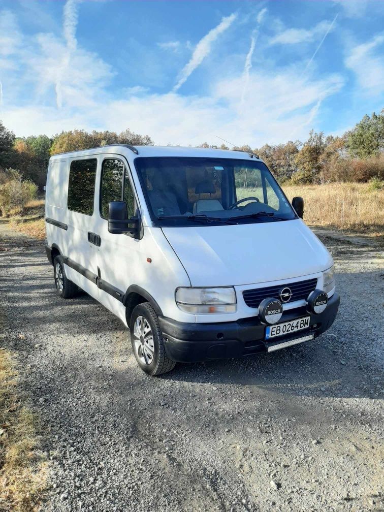 Продавам Opel Movano 2.5D Товаробътически 5+1 /нов внос/Цена 7500лв