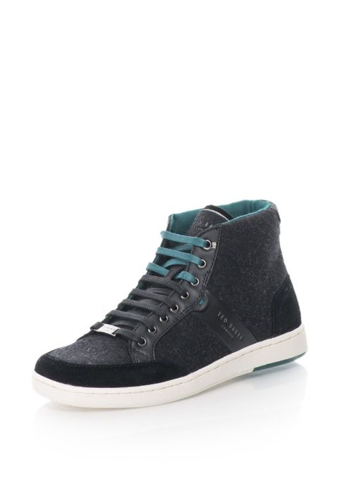 Продавам спортни обувки Ted Baker