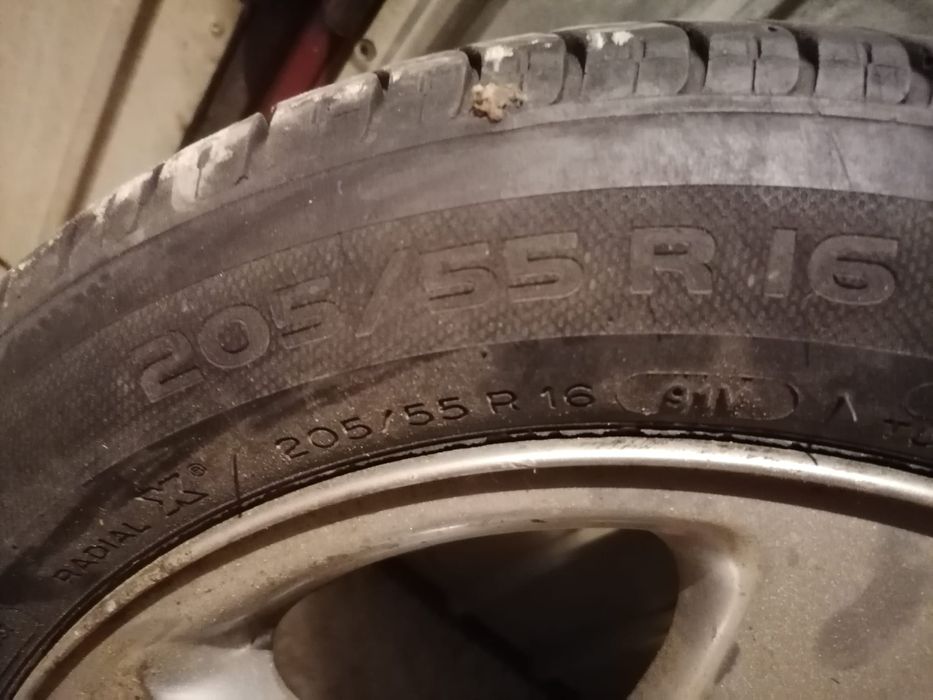 Janta rezerva Audi + 4 anvelope de iarna rulate un sezon