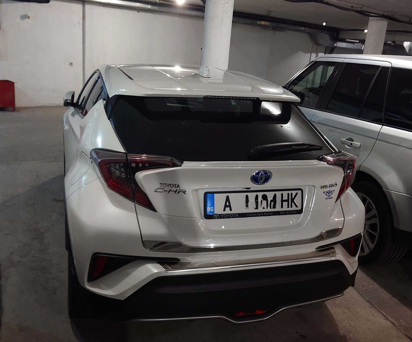Toyota CHR hybrid Classy- гаражен автомобил!!