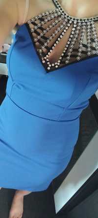 Синя официална къса рокля.