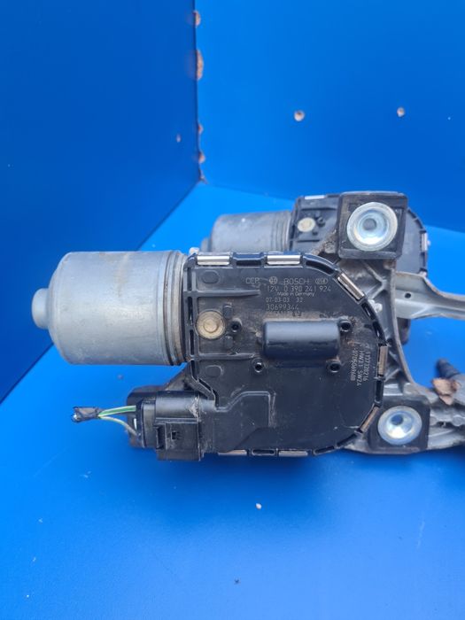 Motoras stergatoare Volvo V50 S40 C30