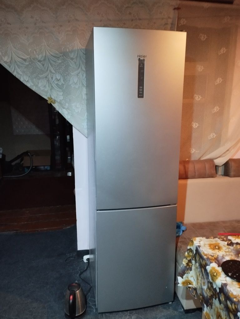 Холодильник Haier