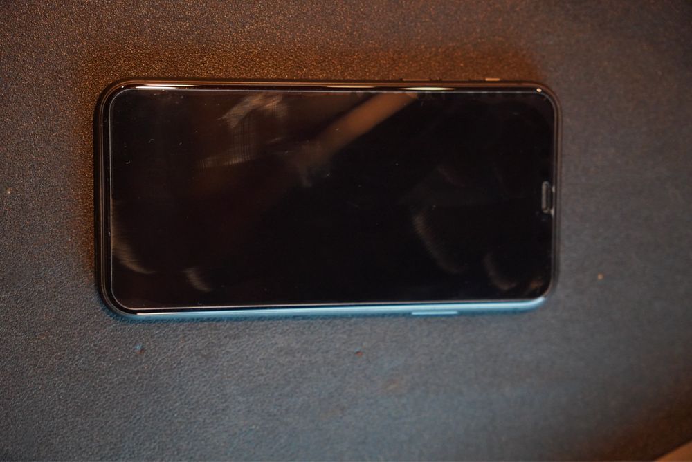 Iphone 11 64gb.