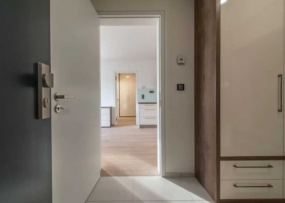 Дава се под наем Двустаен апартамент в Пловдив, Изгрев - 64 кв.м за 219.3 € - Снимка #3