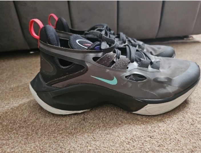 Маратонки Nike Signal D/MS/X