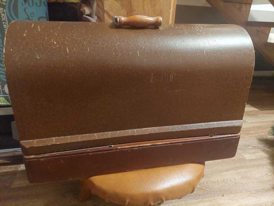 Швейная машина б.у идеальное состояние. СССР