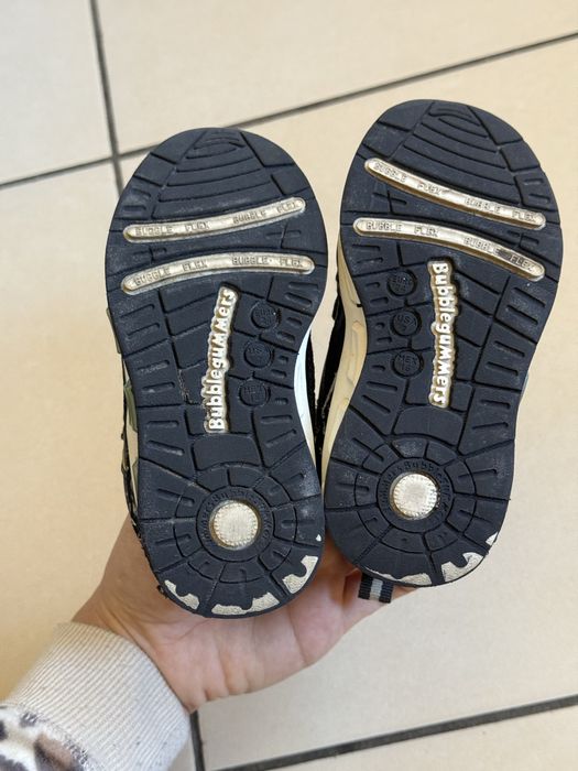 Детские кроссовки 24 размер