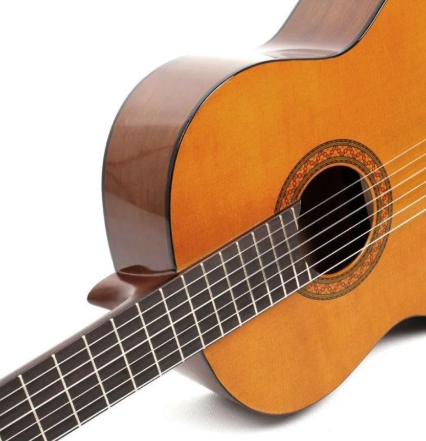 Классическая гитара Yamaha C40, 6-струнная, корпус Ель 4/4