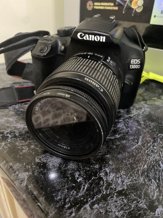 фотоапарат Canon 1300d