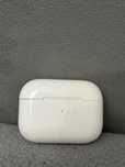Airpods pro  2.