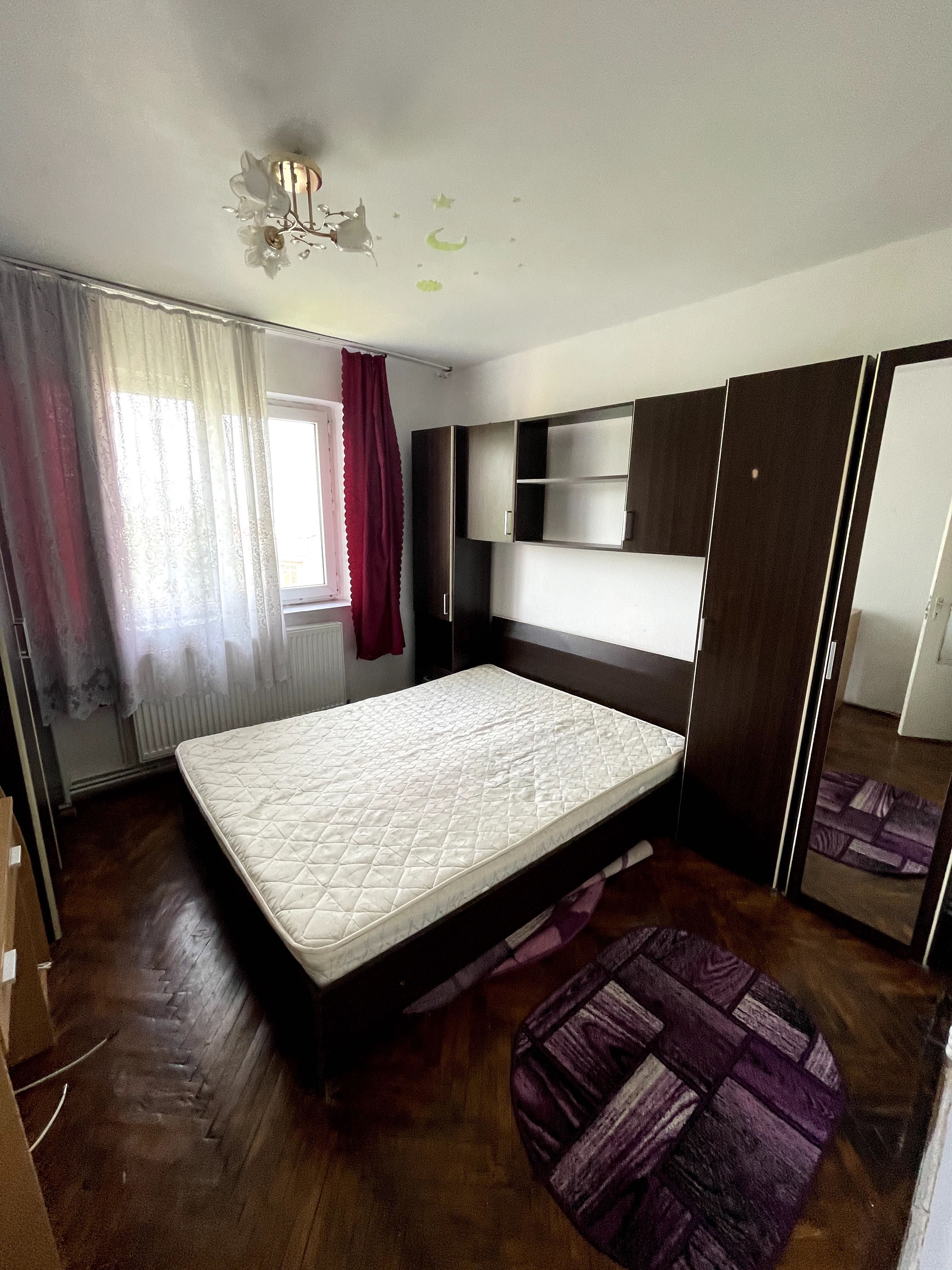 Apartament 2 camere, Aleea Teilor, 50 mp, etaj 3/4, mobilat,proprietar